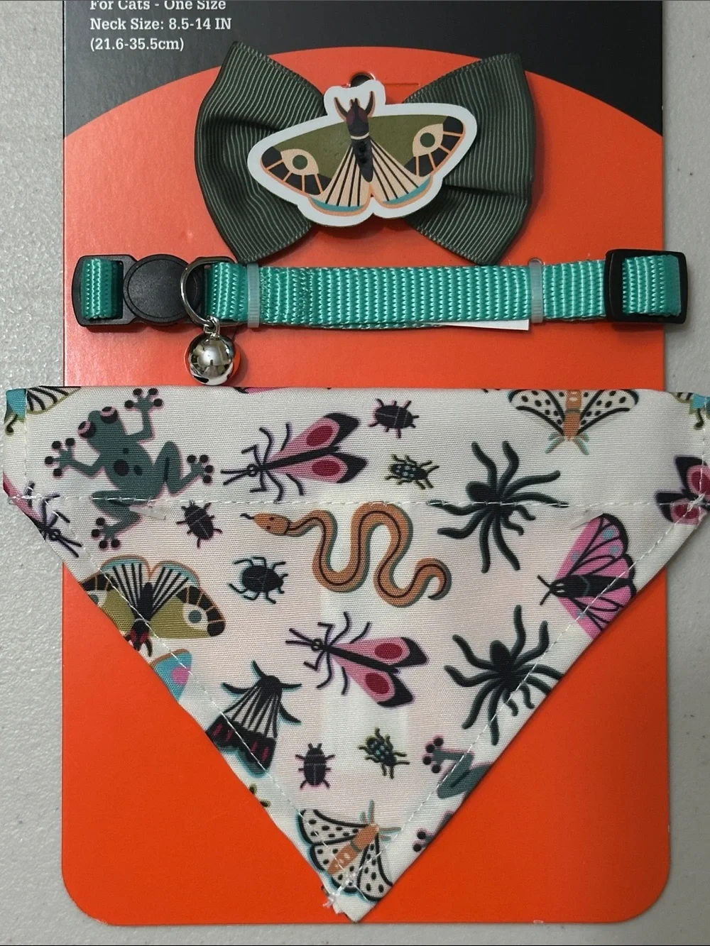 VibrantLife Halloween Green Cat Collar Set with Insect Bandana & Bow
